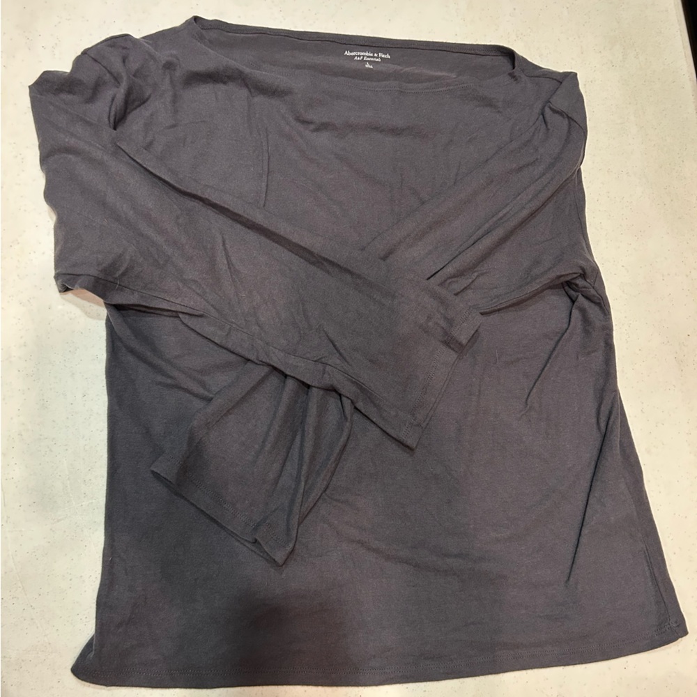 (L) Dark Gray Abercrombie & Fitch Essentials Long Sleeve Tee Shirt